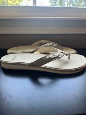 Sperry Women’s White/Tan Braided Espadrille Flip Flop Sandals